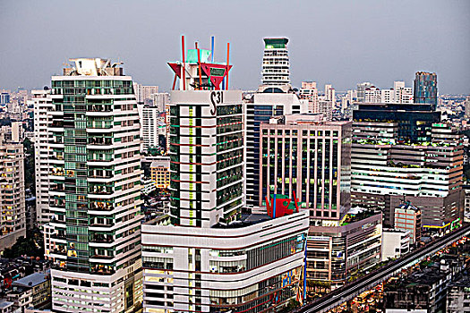 xs thu 6 hang tuan